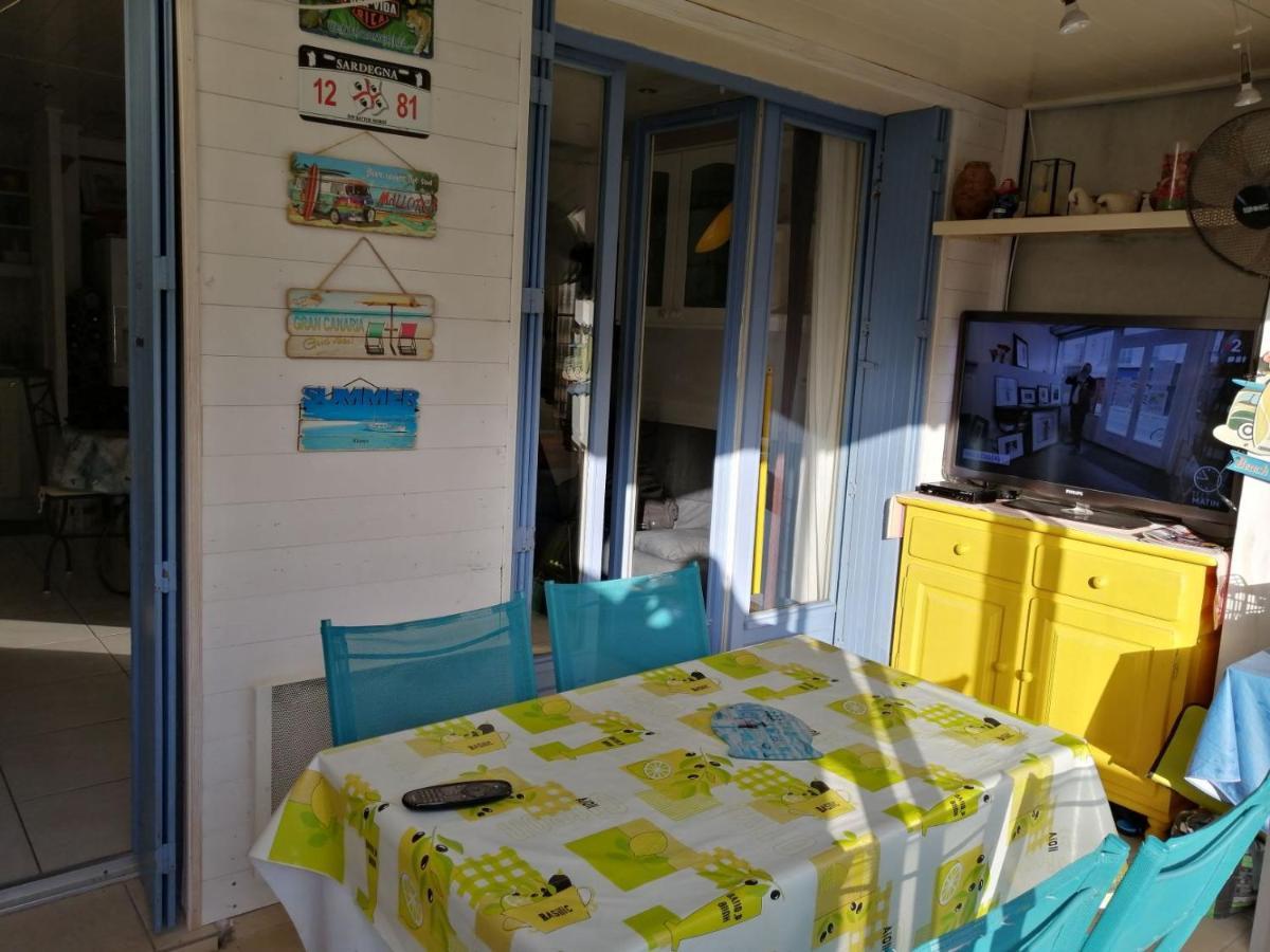 Maisonnette Bort De Mer Фронтиньян Экстерьер фото