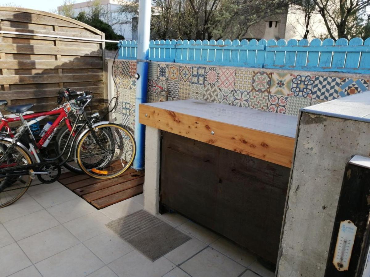 Maisonnette Bort De Mer Фронтиньян Экстерьер фото
