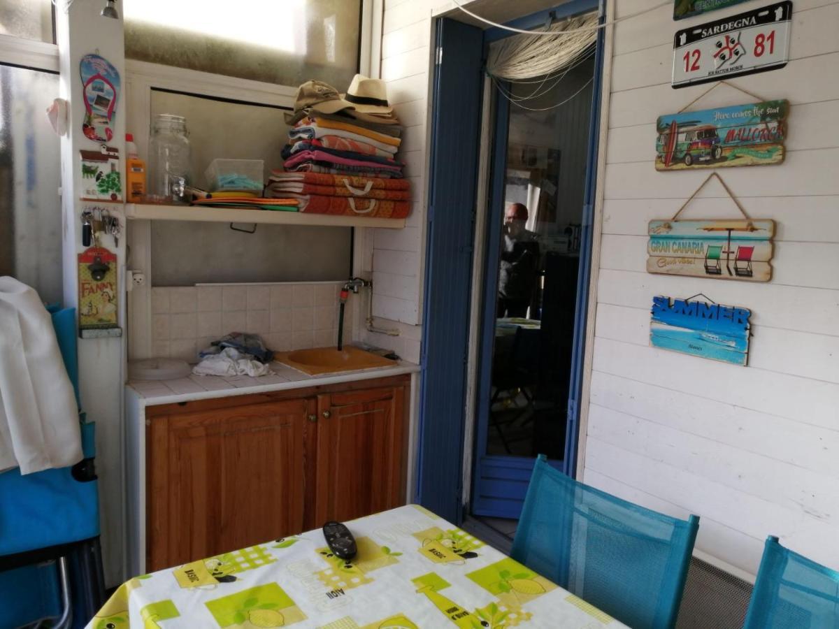 Maisonnette Bort De Mer Фронтиньян Экстерьер фото