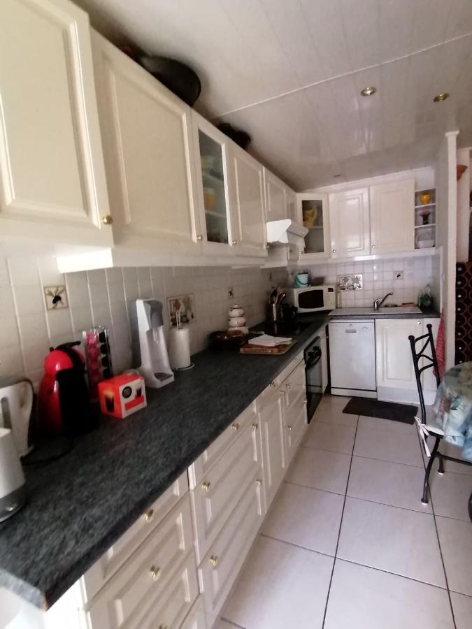Maisonnette Bort De Mer Фронтиньян Экстерьер фото