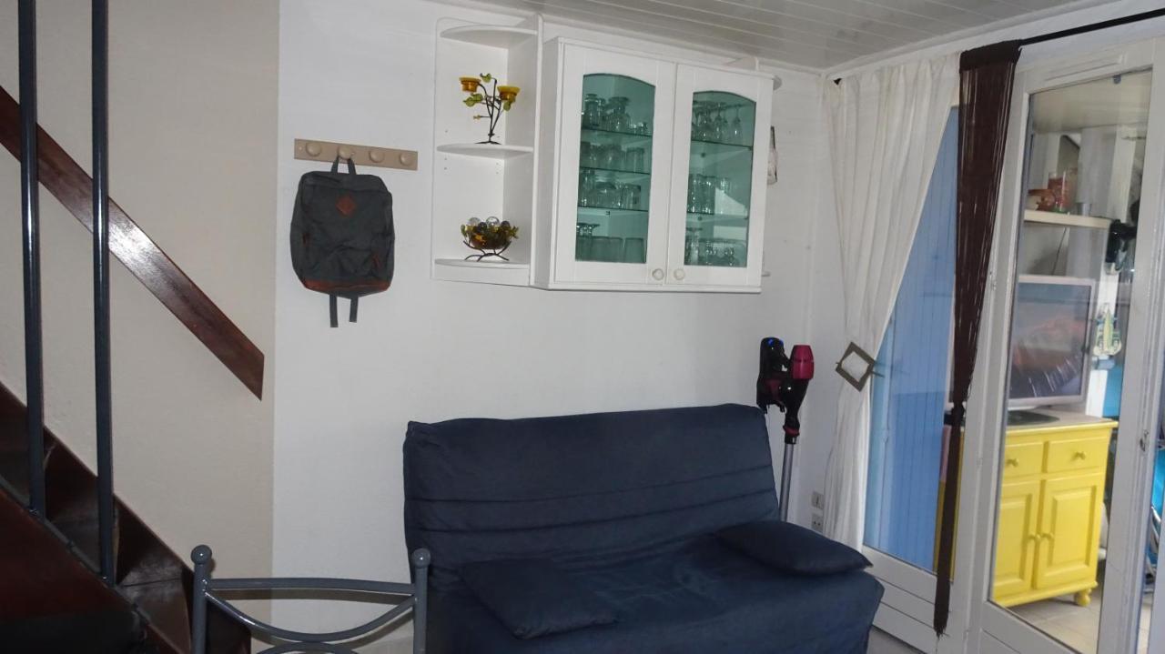 Maisonnette Bort De Mer Фронтиньян Экстерьер фото