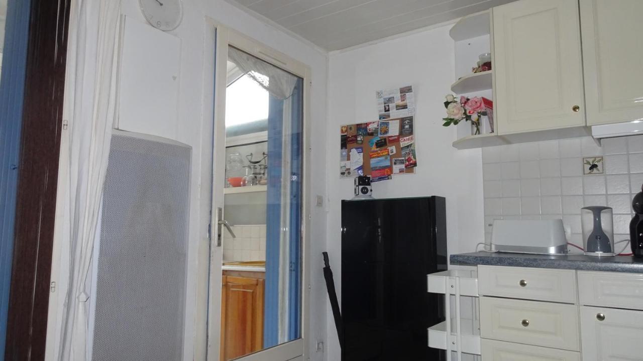 Maisonnette Bort De Mer Фронтиньян Экстерьер фото